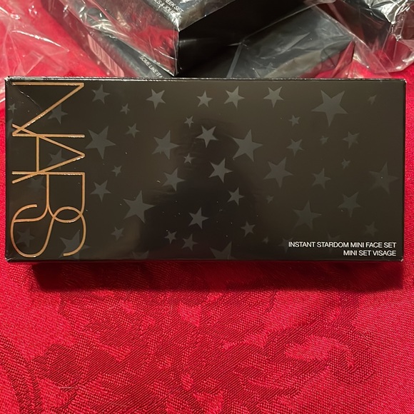 NARS Face Set - Picture 2 of 3